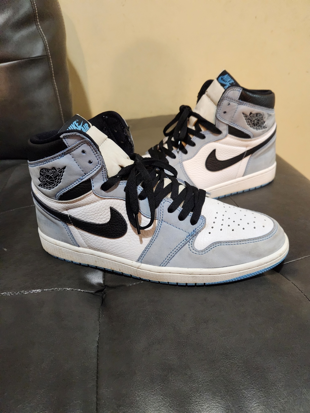 Jordan Retro 1 Highs Size 11 Men Used